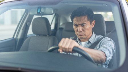 hombre frustrado conduciendo un coche generated with Z-Image